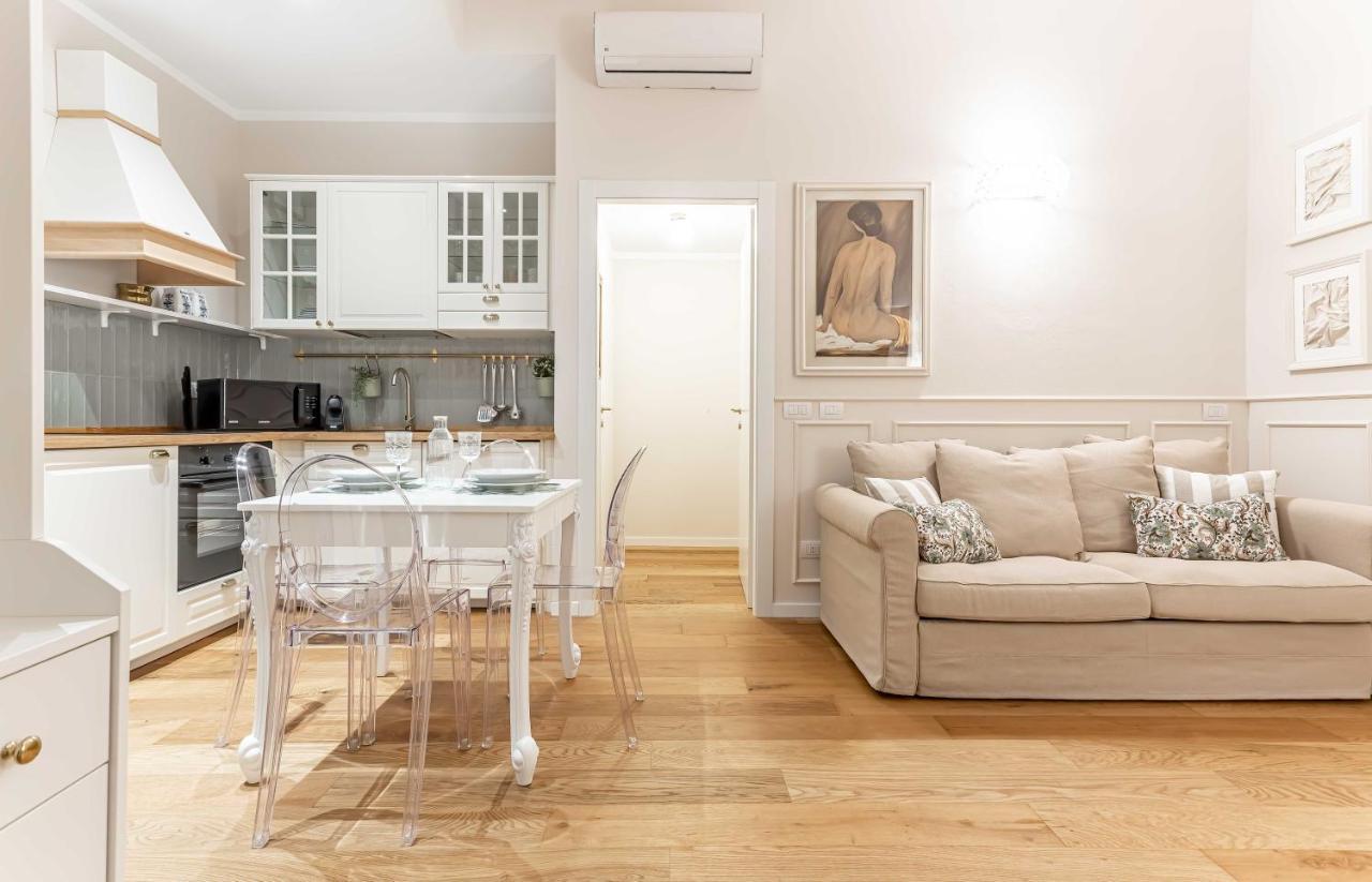 Casa Colonna Romantic Apartment Corso Di Porta Ticinese Milan Luaran gambar