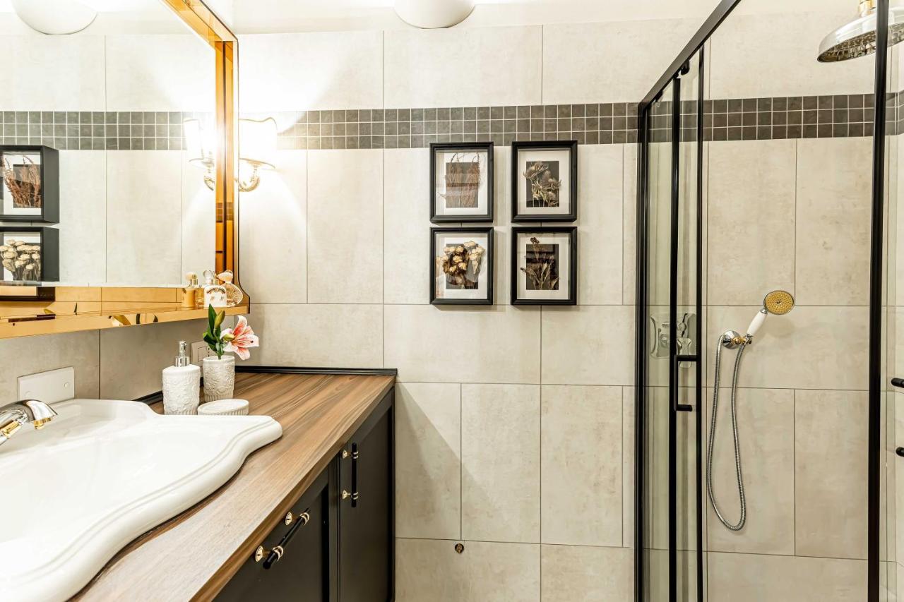 Casa Colonna Romantic Apartment Corso Di Porta Ticinese Milan Luaran gambar