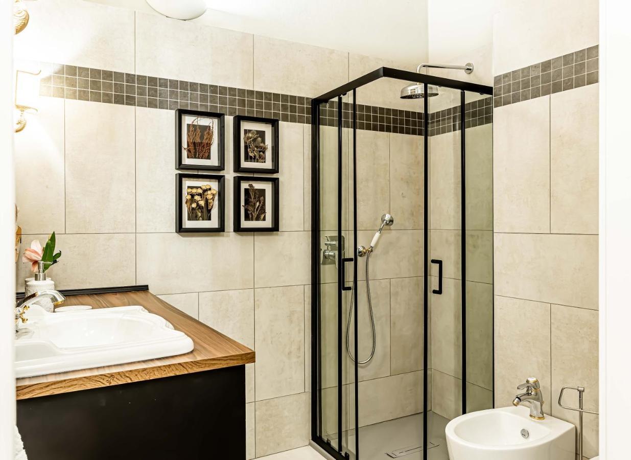 Casa Colonna Romantic Apartment Corso Di Porta Ticinese Milan Luaran gambar