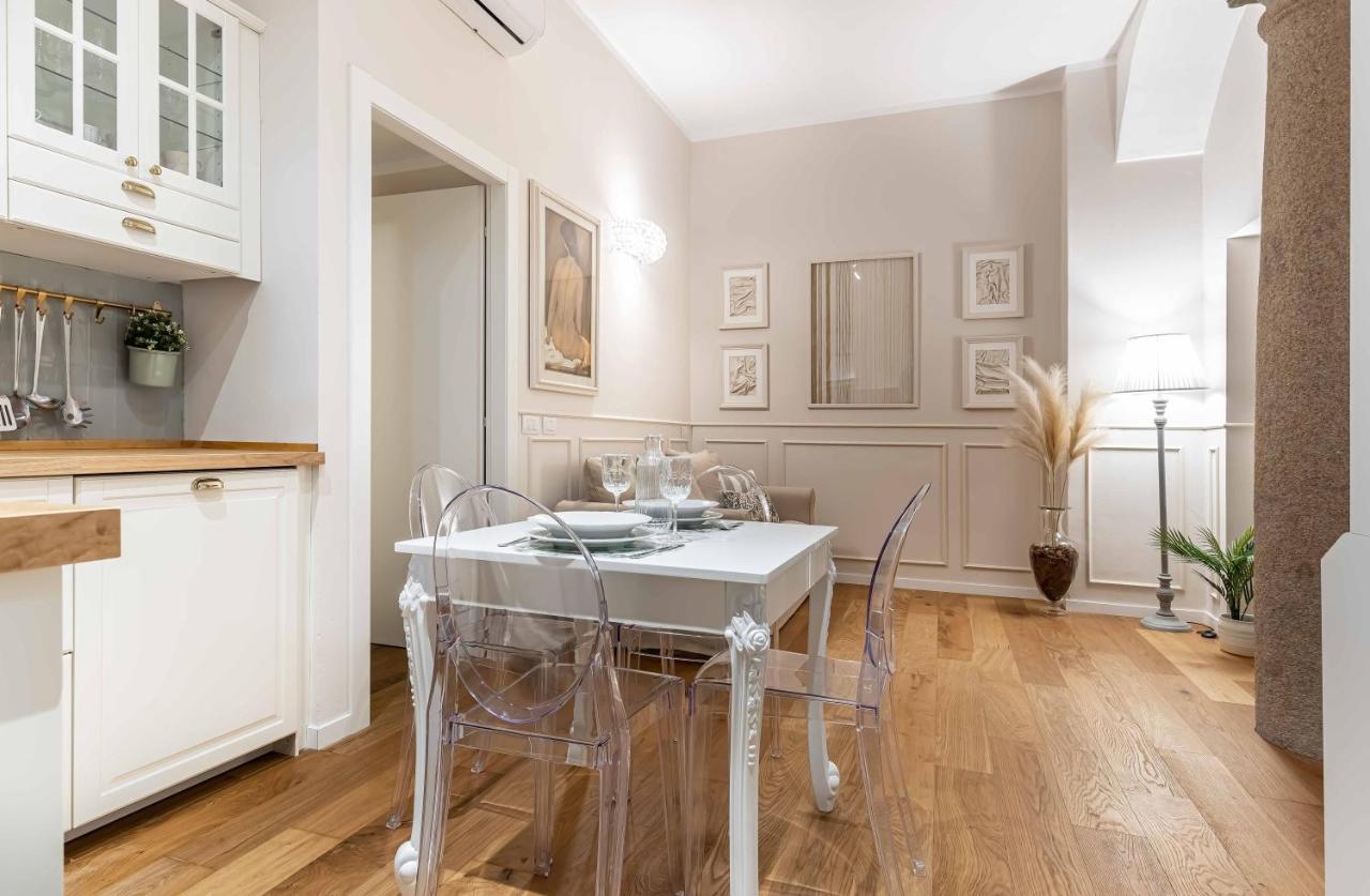 Casa Colonna Romantic Apartment Corso Di Porta Ticinese Milan Luaran gambar